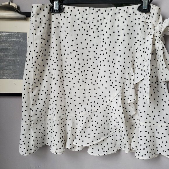 Princess Polly Kiana Polka Dot Mini Skort Black White 10 - Picture 4 of 11